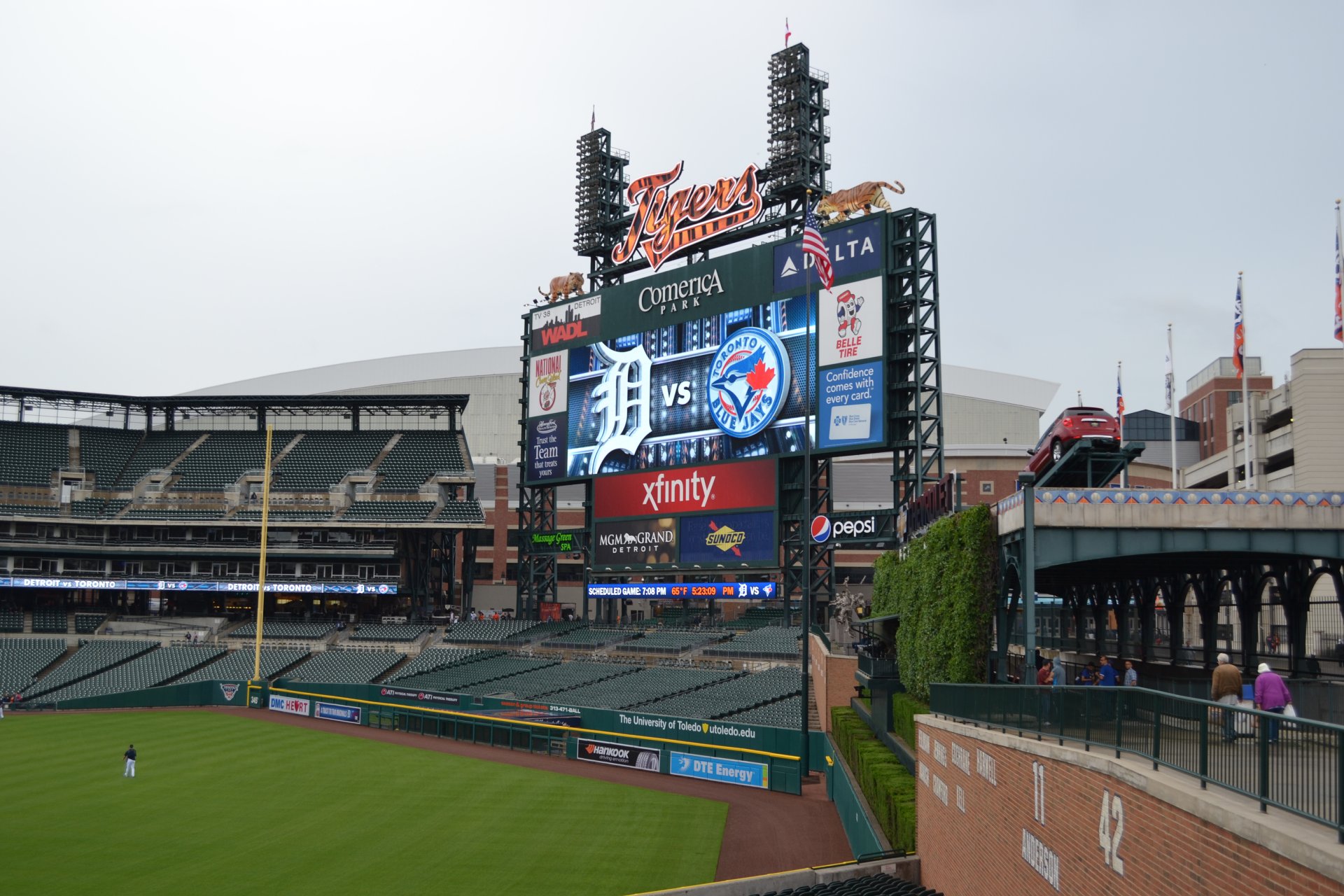 The large Tiger statues atop the video board offer a unique look that fans can enjoy.